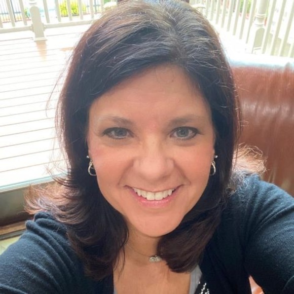 Meet your Posher, Kim - Picture 1 of 1